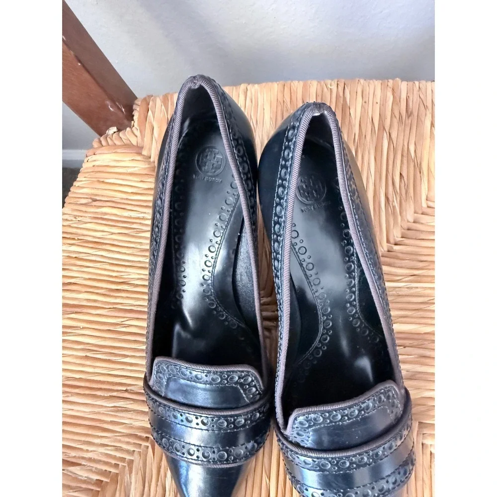 Tory Burch Black Leather Brogue Pointed Toe Kitten Heel Loafer Pumps Size 7M